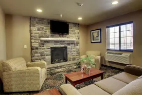 Cobblestone Inn & Suites - Harper - Lobby sitting area