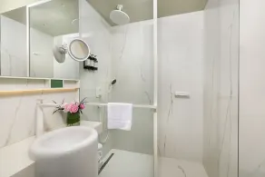 The Wings Hotels Pera - Bathroom