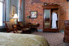 The Black Hawk Hotel - Chambre