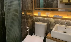 Swiss-Belcourt Serpong - Badeværelse