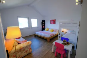 Modern and Cosy 5 Rooms Penthouse With Stunning View - Zimmer
