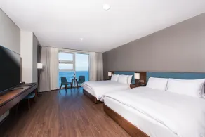 Hotel Tops 10 - Zimmer