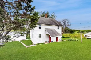 Historic Family Farmhouse w/ Yard in Darlington! - Innenbereich