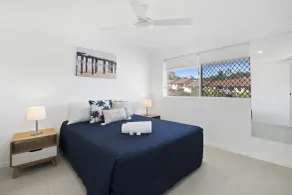 Kirra Palms Holiday Apartments - Room