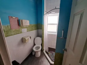 Auberge Jeunesse à Loulou - Salle de bain