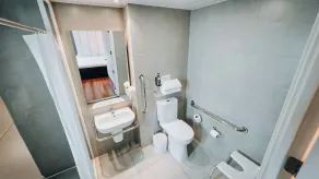 ibis Santiago Providencia - Bathroom