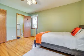 Cottage Grove Haven, Spacious 4-Bed, 3 Baths Retreat - Interiör