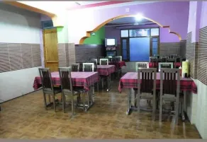 Chichoga Holiday Inn Manali - Restaurant