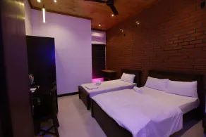 J Hotel - Rom