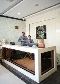 Foxoso Fiori - A Corporate Hotel - Reception