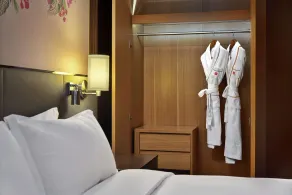 Hilton Garden Inn Shenzhen Bao'an - Room
