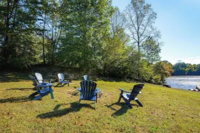 Waterfront, Deck: Peaceful Louisa Cottage Escape - Interiör