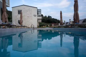 Sarah Luxury Rooms - Pool