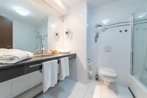 Hotel Parliament - Bathroom