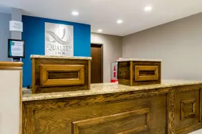 Quality Inn Great Bend - Lobby
