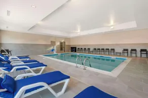Comfort Suites Richmond East - Piscine