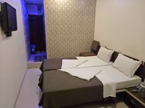 Hotel Navi Mumbai - Room