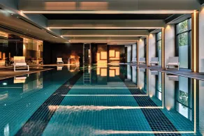 Crowne Plaza Sofia by IHG - Piscina