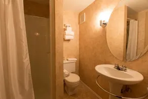 Travelodge by Wyndham Drummondville - Salle de bain
