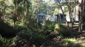 Strahan Retreat Holiday Park - Ausblick vom Zimmer