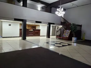 Royal Inn Hotel - Lobby