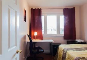Hermosa casa independiente de 6 dormitorios, limpia y espaciosa - Toronto - Habitación