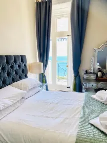 Villa Mentone Hotel - Zimmer