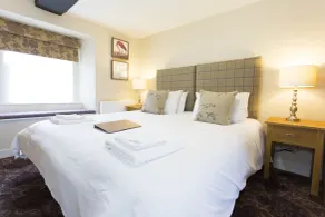 George Hotel & Granary - Habitación