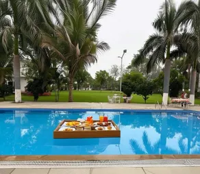 The Elegance Resort - Pool