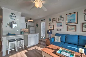 Oceanfront Condo w/ Views in North Topsail Beach! - Interiør