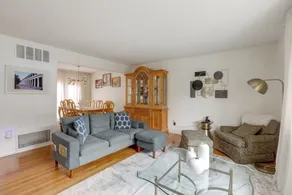 Somerset Home w/ Large Yard Near Parks & Trails - Intérieur