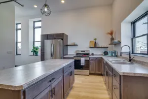 Modern, Open-concept Apartment: Downtown Cashton! - Interiør