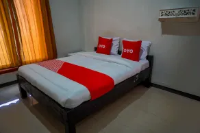 HKP Homestay RedPartner Blitar - Room