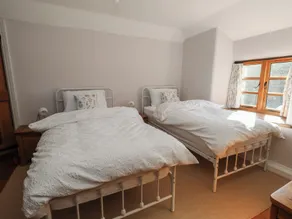Limberlost Cottage - Room