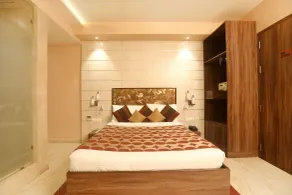 Mumbai Metro - The Executive Hotel - Room
