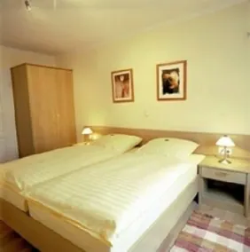 Hotel Veltrup klein privat herzlich - Room