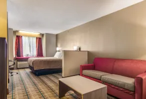 Quality Inn & Suites Grove City-Outlet Mall - Chambre