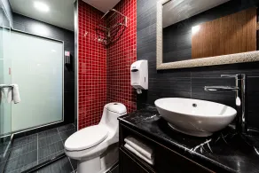 Fish Hotel - Yancheng - Bathroom