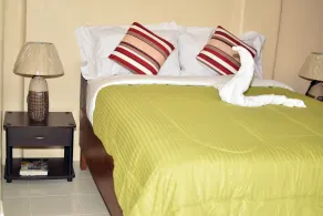 Ashley and Bill's Suites 'N Garden Hotel and Vacation Homes - Zimmer