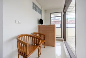 Hotel O Hegarbudhi Residence - Reception