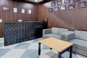 Hotel Downtown by Quadis - Sector 15 Noida - Resepsjon