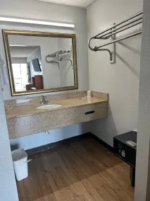 Rodeway Inn Hopkinsville - Badrum