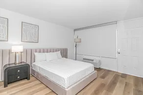 FIFTH AND OCEAN   - Zimmer