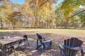 Countryside Cottage on 5 Acres! Easy Commute to DC - Innvendig