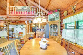Lakefront Winter Retreat in Remer w/ Fire Pit! - Innenbereich