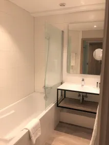 Logis Hôtel Restaurant Au Boeuf - Bathroom