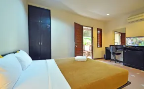 Taman Ayu Town House - Værelse