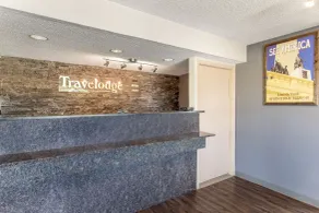 Travelodge by Wyndham South Holland - Lobby