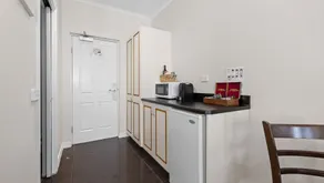 Lake Inn - Ballarat - Room