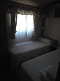 Camping Fuentes Blancas - Zimmer